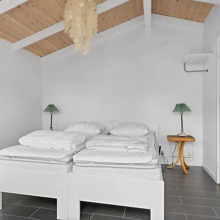 Lenya - 60m From The Sea By Interhome Hébergement de vacances