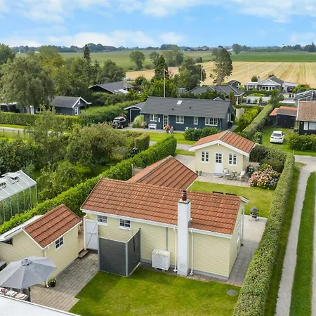 Lenya - 60m From The Sea By Interhome Hébergement de vacances
