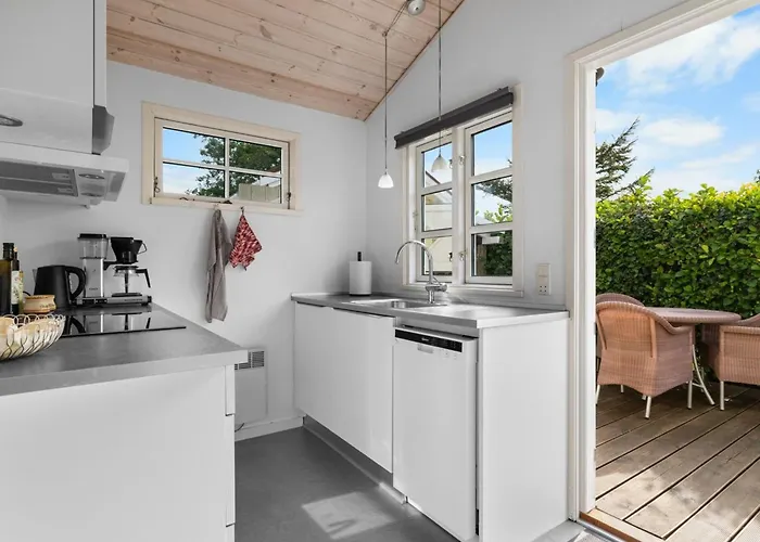 Lenya - 60m From The Sea By Interhome *